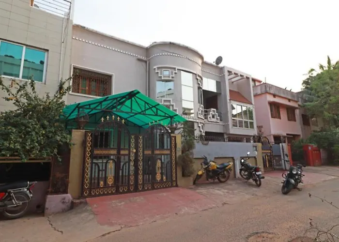 Hotel O Omm Sai Plaza Bhubaneswar