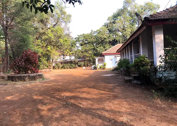 The Imperial Heritage II 2 Minutes From Station And Market II Deluxe Ac Rooms II Lonavala