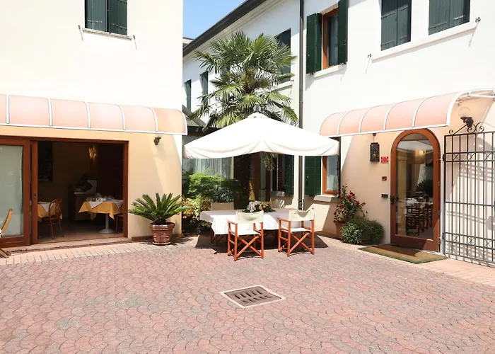 Hotel Cris Mestre