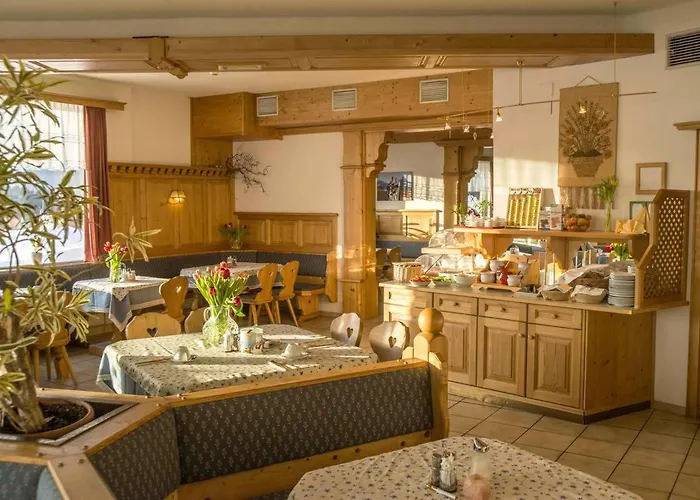 Hotel Pension Sonnenuhr Tauplitz