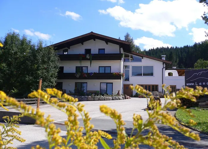 Landhaus Almdorf Sankt Johann in Tirol