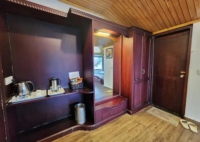 Hotel Surya Shimla