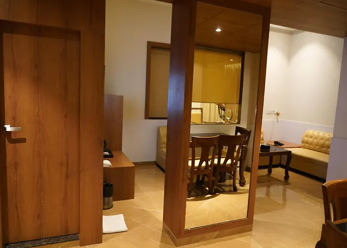 Hotel Sun Shine Inn Mira-Bhayandar