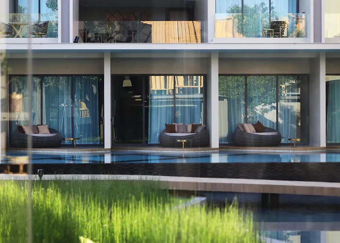The Signature Hotel Airport หาดใหญ่