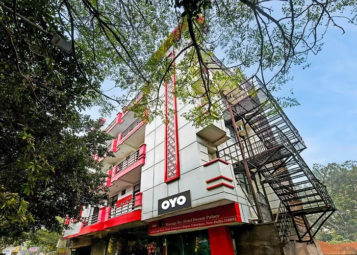 Hotel O Granville New Delhi