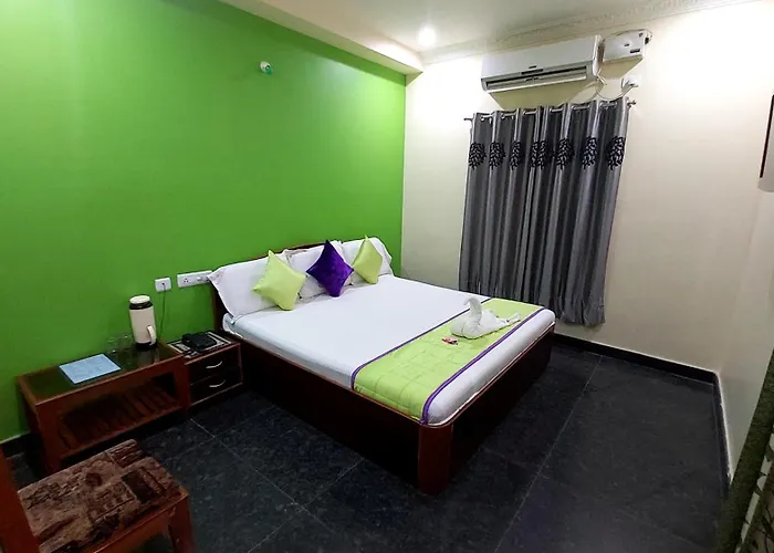 Hotel Kcr Grand Srikalahasti