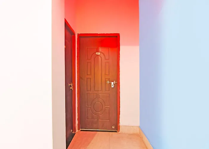 Hotel O Anuska Guest House Kolkata