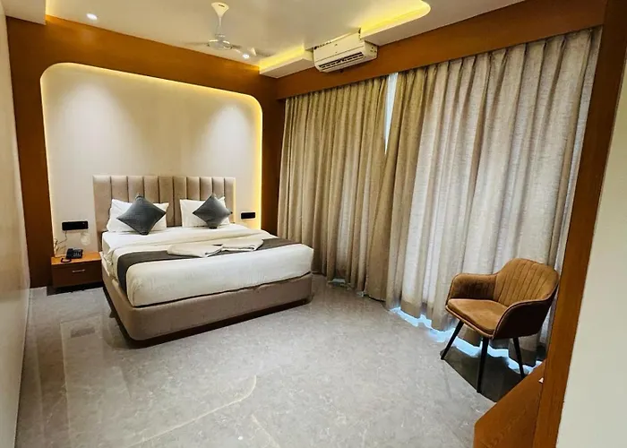 Hotel Royal Retreat Shirdi