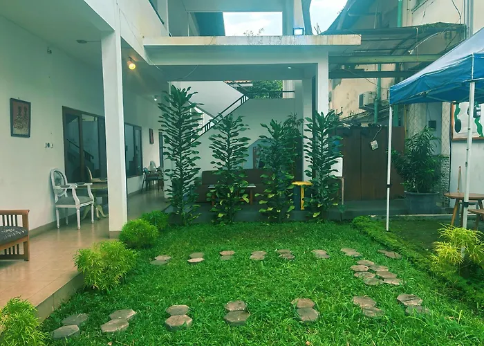 Yaemal Frances Hotel Bandung