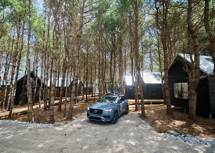 Black Forest Cabins Mahone Bay