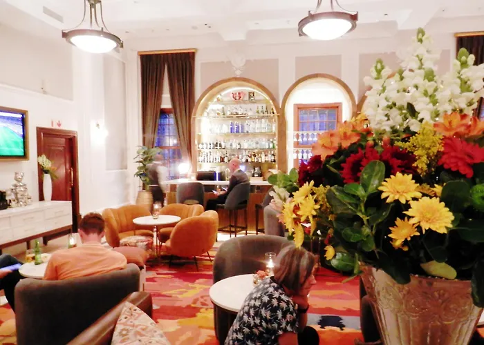 Taj Cape Town - Large 5 Star Luxury Suite With Kitchenette