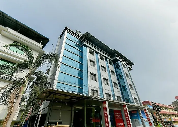 Metro Kochin Business Hotel
