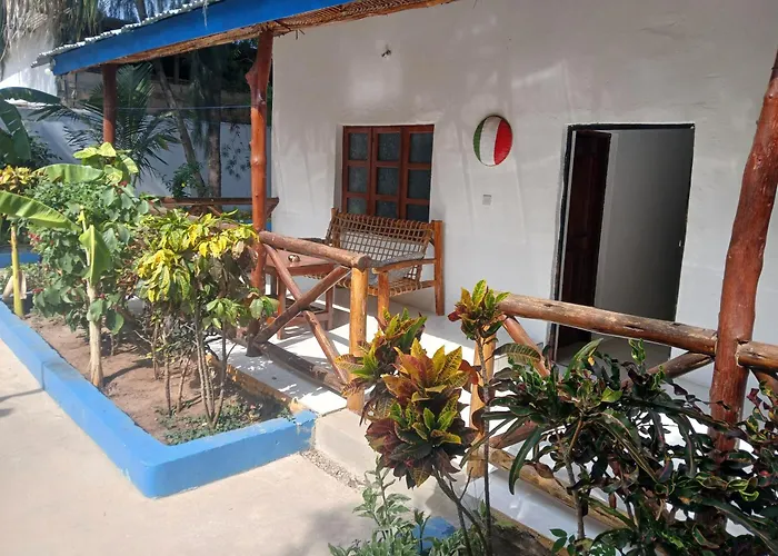 Tuna Nungwi Beach Bungalows