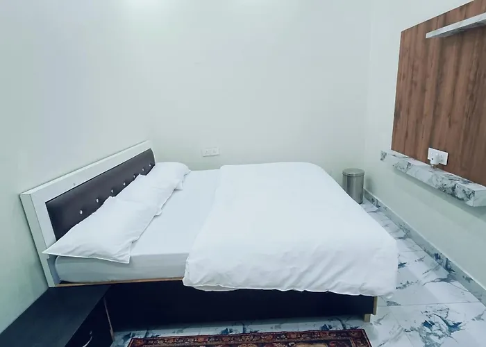Hotel Keshav Kunj Ayodhya