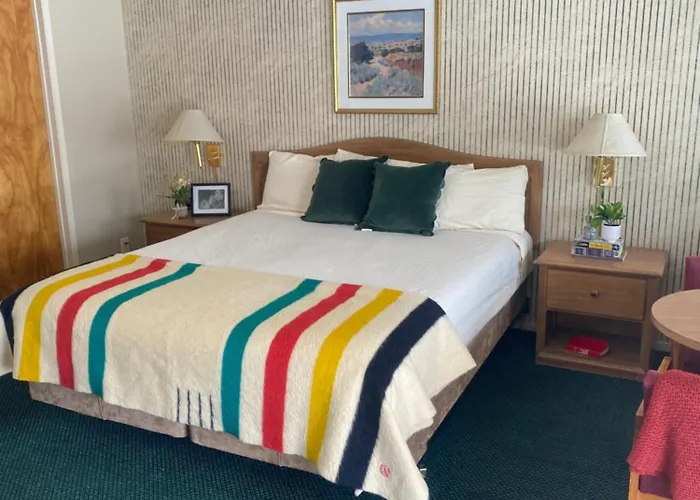 Whispering Pines Hotel June Lake