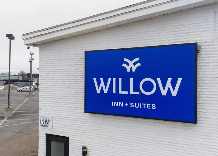 Willow Inn Suites Eau Claire