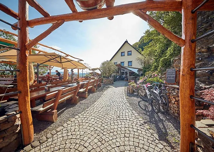 Hotel Onkel Toms Hütte, Weingut Friedhelm Lenz Bullay