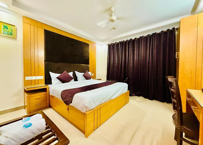 The Luxe Jpm Bed And Breakfast New Delhi