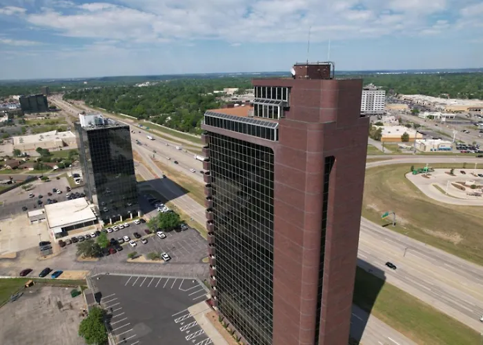 Reese Tower Aparthotel Tulsa