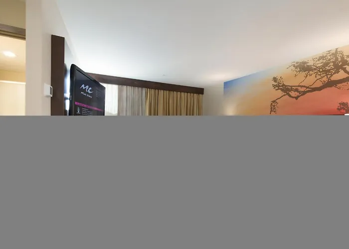 Holiday Inn Brookfield - Milwaukee By Ihg