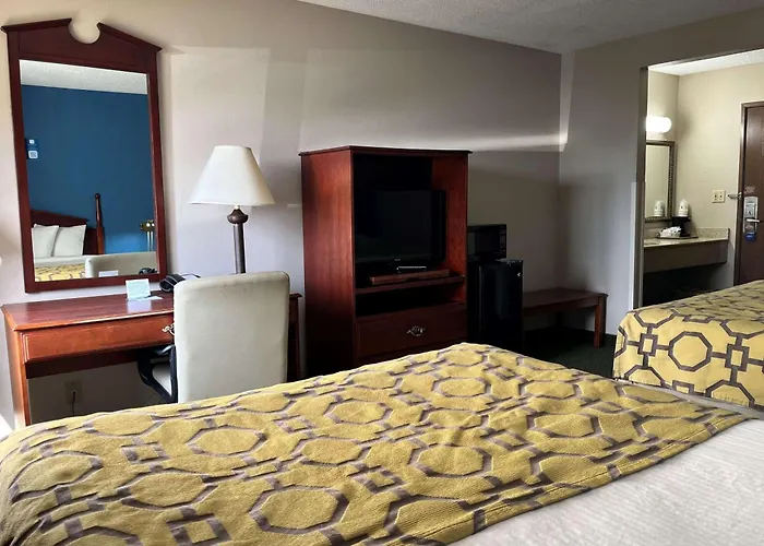 Baymont By Wyndham Corydon Hotel
