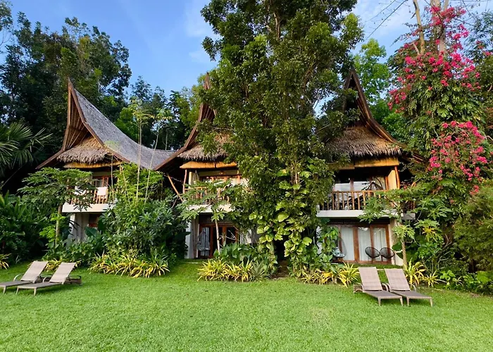 Fox & The Firefly Cottages Loboc
