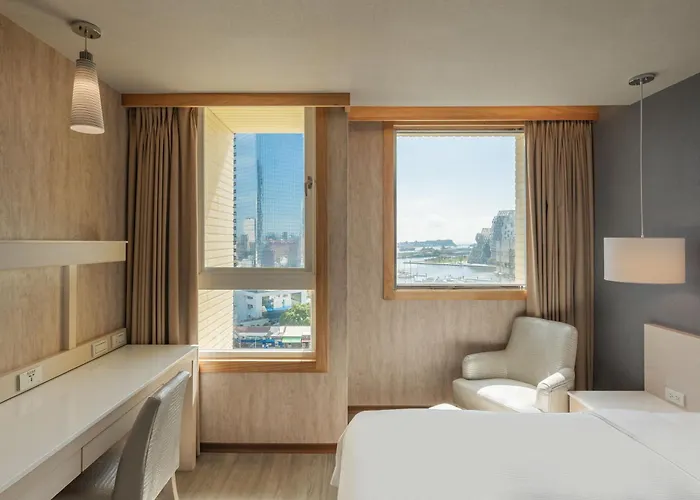 Kindness Hotel - Kaohsiung Guang Rong Pier