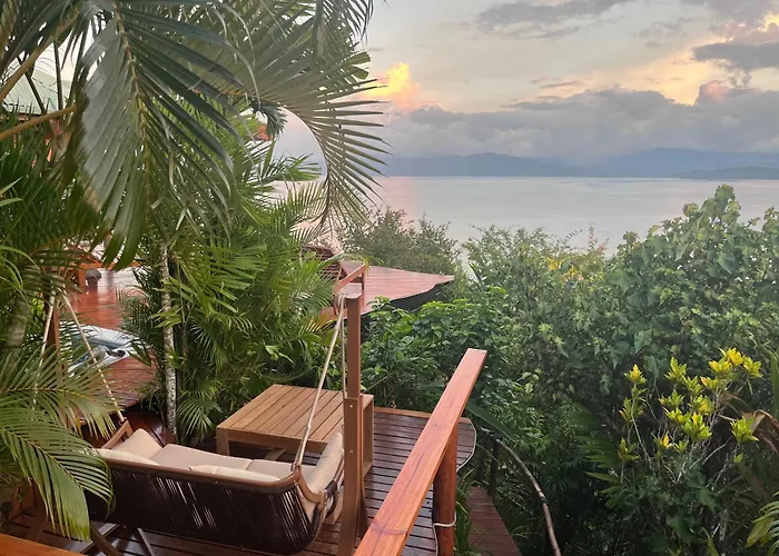 Naveria Heights Lodge Savusavu
