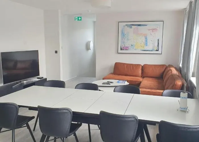Post-Plaza Guesthouse Husavik