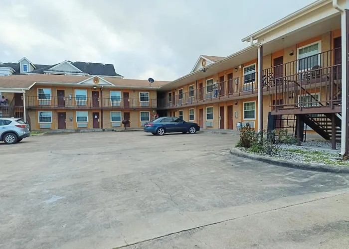 American Inn & Suites By Capital O Victoria Us-59