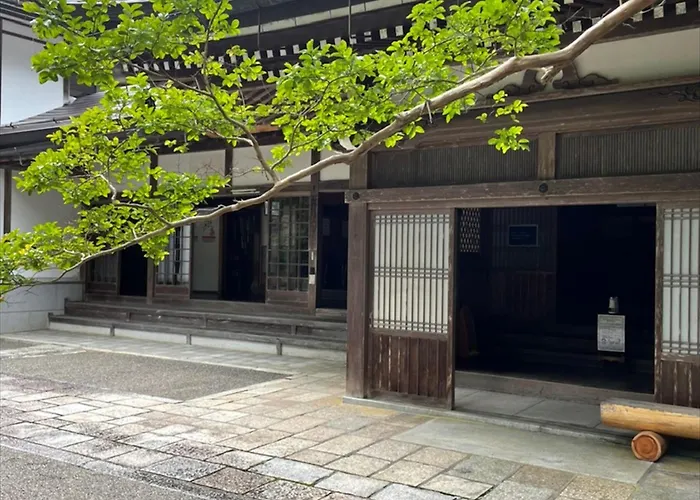 高野山 宿坊 光明院 -Koyasan Shukubo Komyoin-