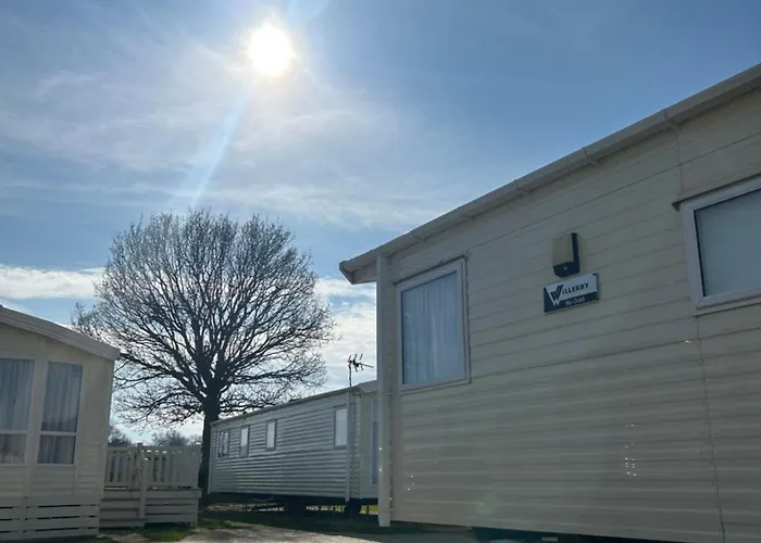 Meadow Bay Hayling Island-Iona Hotel South Hayling