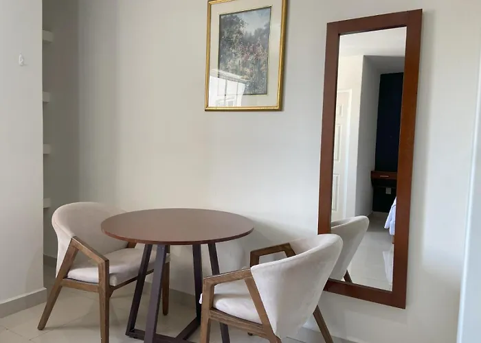 Hotel Nuve Express Corregidora Torreón