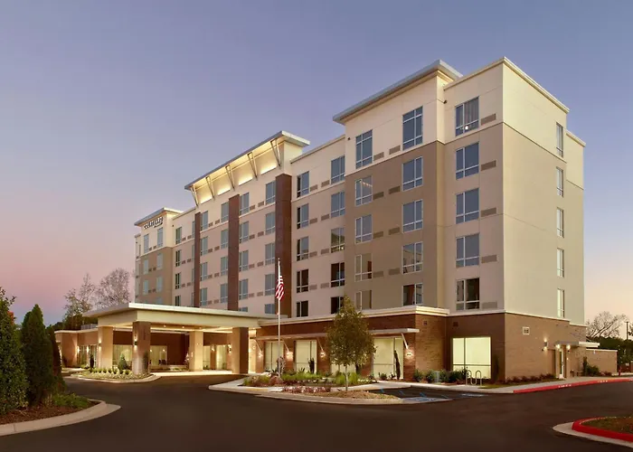 Courtyard By Marriott Atlanta Covington Hotel
