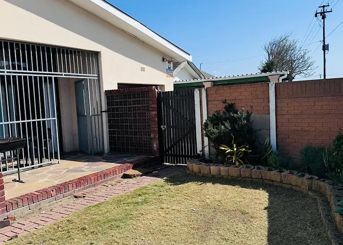 Leisure Lodges Family Room Parow Cape Town