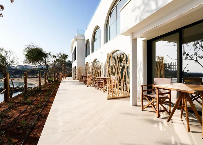 Sirena Bay Beach House And Luxury Suites Protaras