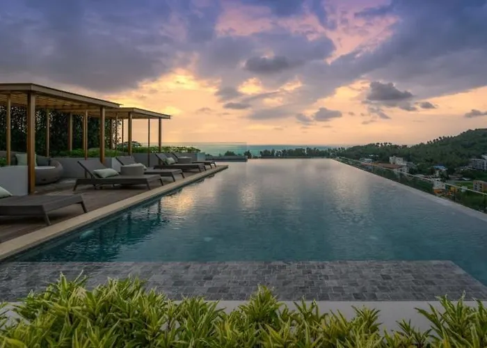 Mida Grande Resort Phuket Surin Beach 