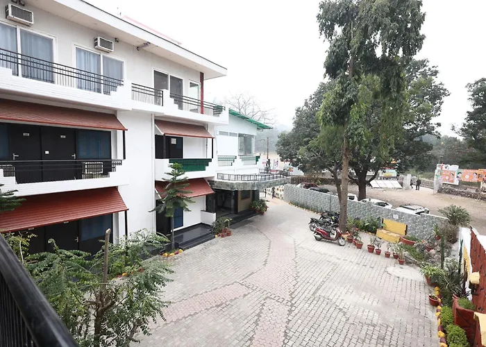 Hotel Moksha Rishikesh