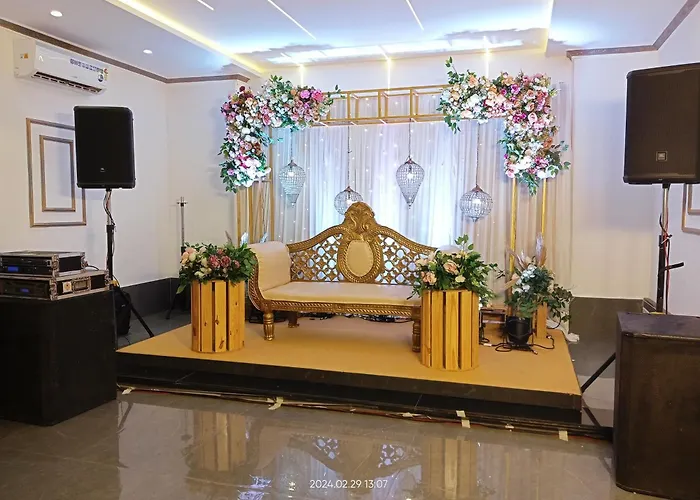 Staybird - B Suite, Business Hotel, Kharadi Pune