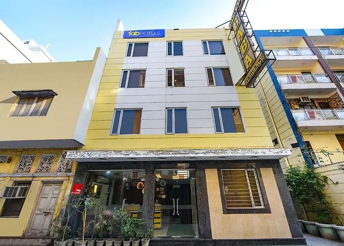 Fabhotel Baba Residency Near New Delhi Railway Station