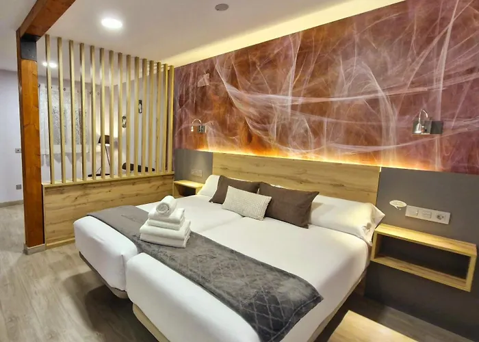 Feeling Home - Suites&Rooms León
