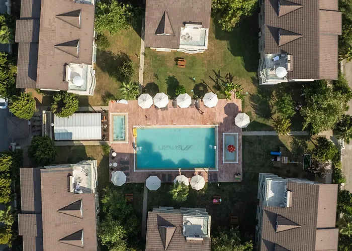 Belek Deluxe Suit
