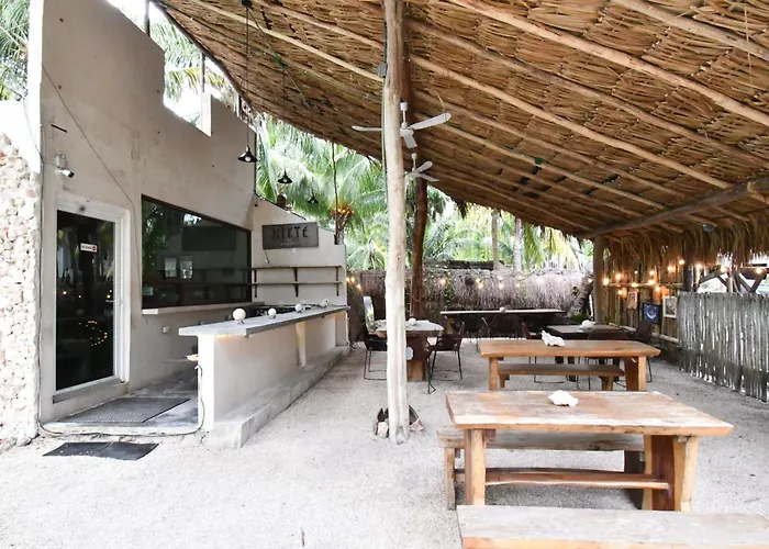 Casa Maria Bonita & Restaurant El Cuyo By Spot Rentals