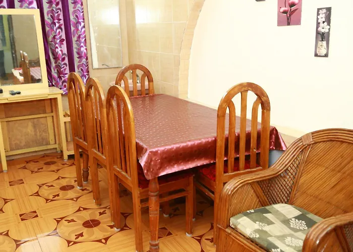 Yelagiri Sjr Residency Hotel