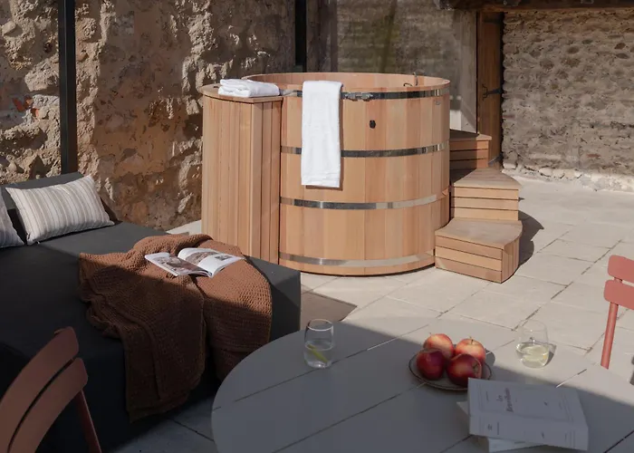 MiHotel - Grenier à Sel de Pérouges