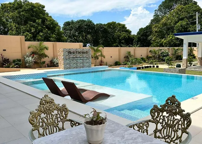 Aina Hannah Family Resort'S Greek Unit Calatagan