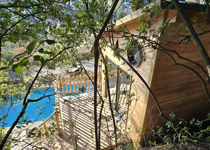 La Cabane Aixoise Piscine&Jacuzzi Aix-en-Provence