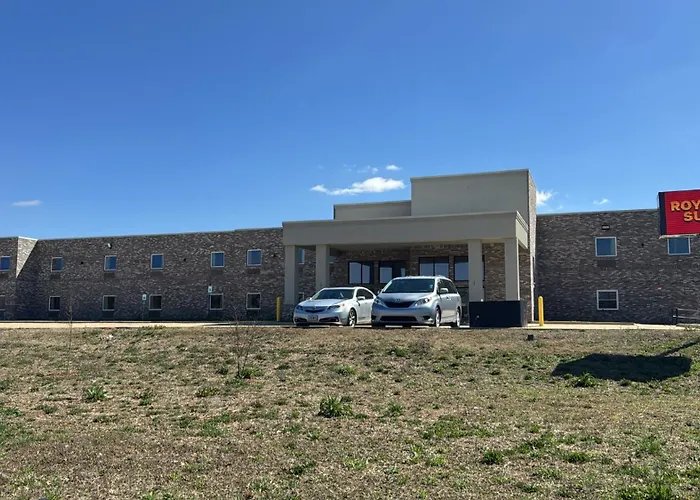 Royal Inn & Suites Adairsville