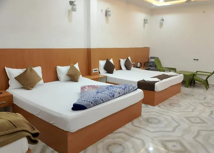 The Nirmala Palace 600 Mitr Only Ram Temple Ayodhya