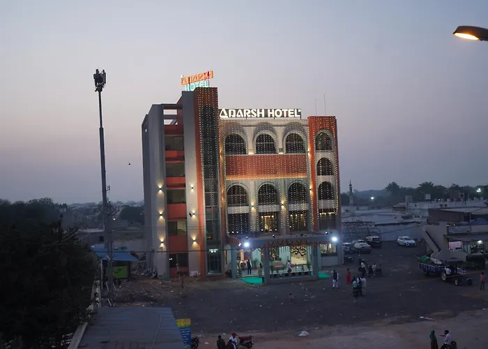Adarsh Hotel Anand